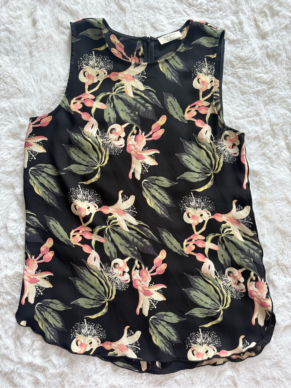 NWOT Aritzia Babaton Floral Sleeveless Tank